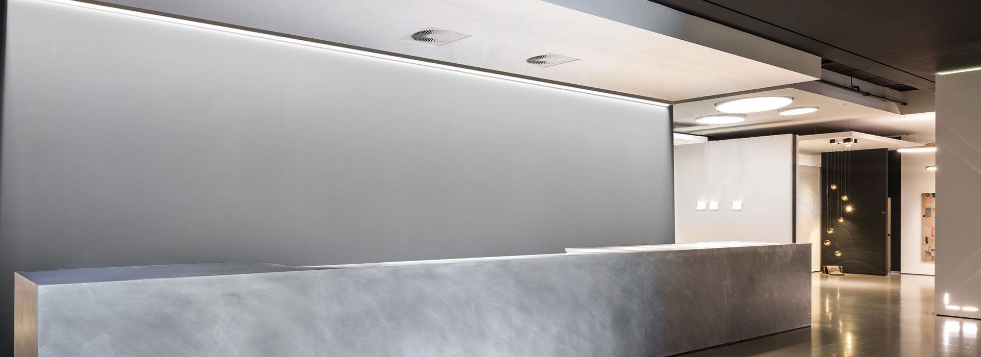 Verona droplight, suitable for all kinds of office lighting light up and down